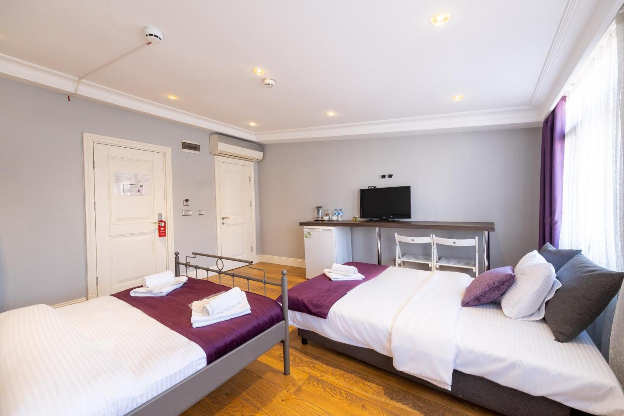 Отель The Luxury Frame Suites Стамбул