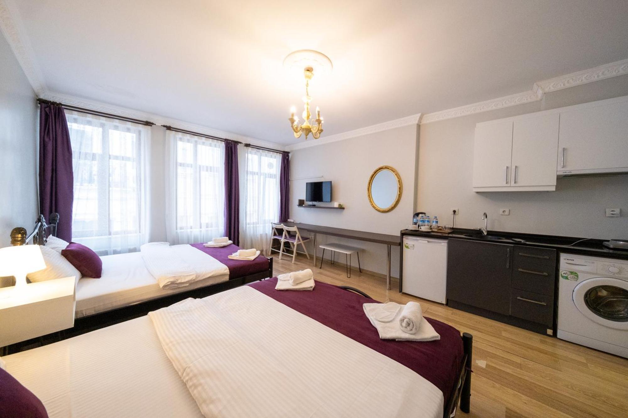 Отель The Luxury Frame Suites
