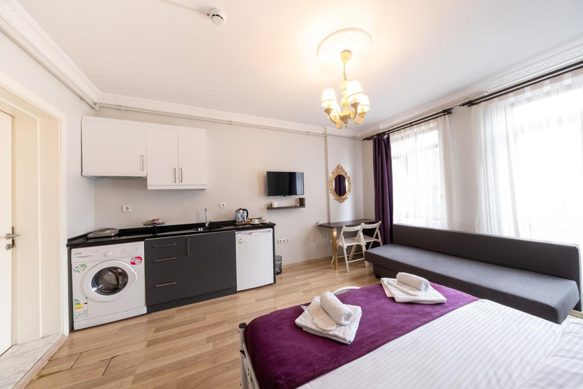 Отель The Luxury Frame Suites